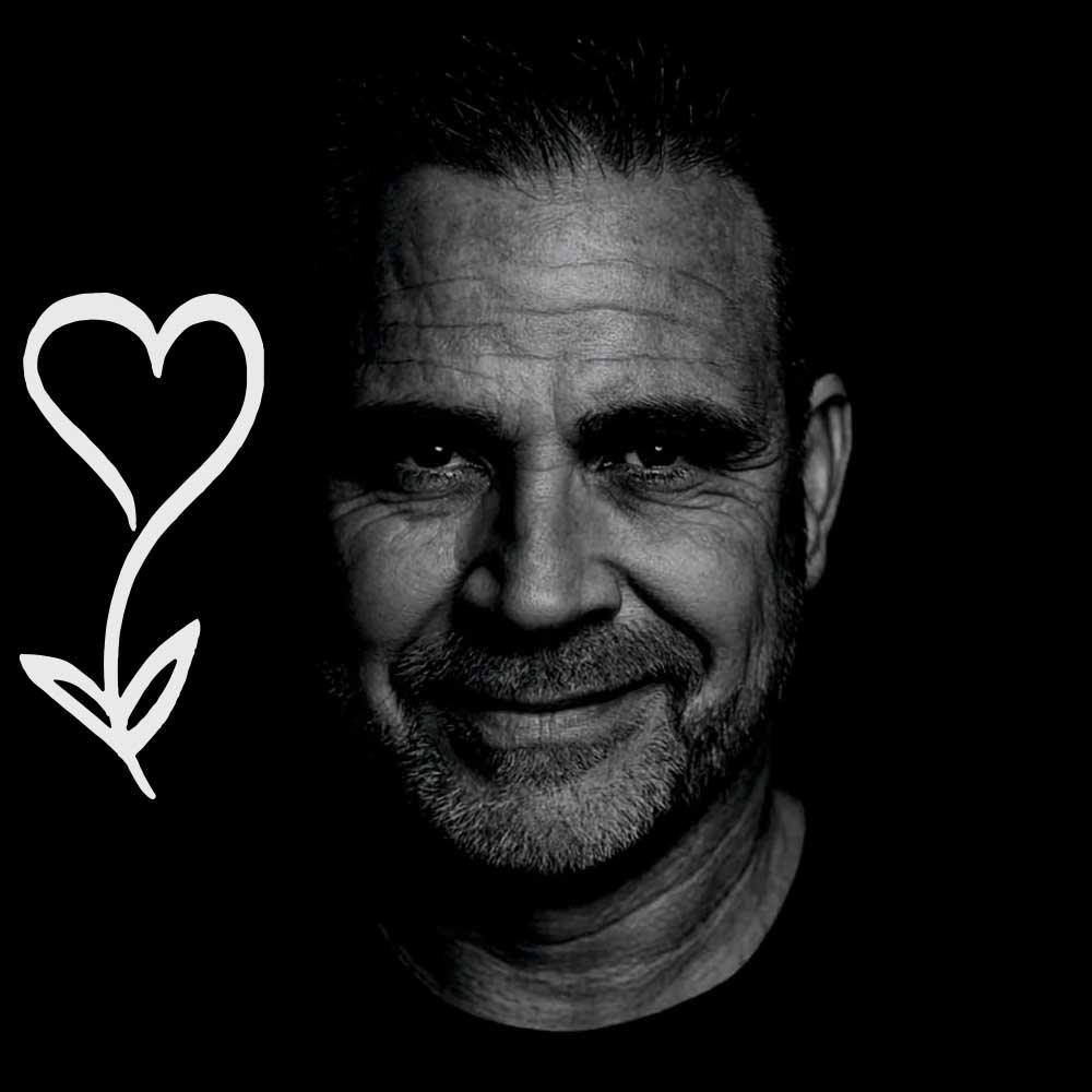 michel-friess-mit-logo